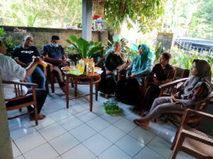 Kunjungan ke UKM Raja Nanas Desa Kasih Dewa Kec Rambang Muara Enim